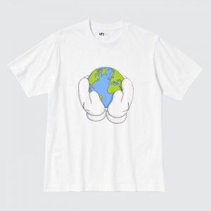 Uniqlo PEACE FOR ALL Kurzes-Sleeve Graphic (Kaws) T-Shirt Damen Weiß | AJYP-50942