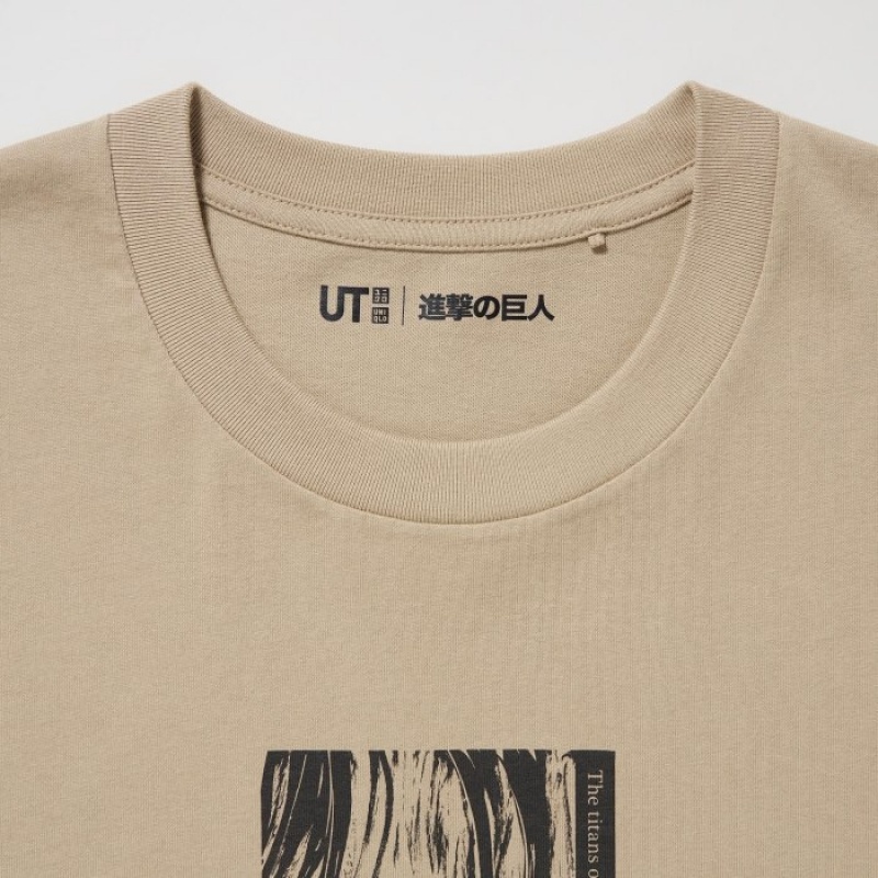 Uniqlo Attack on Titan UT (Kurzes-Sleeve) (The 